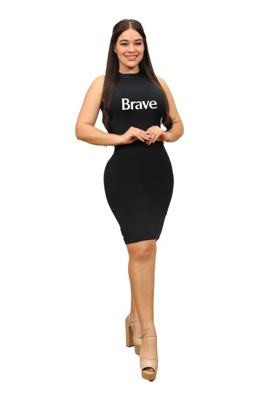 Miss Costa Rica, modelo para fotografía de ropa en Gamarra
